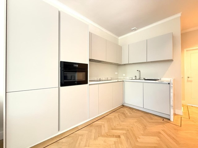 Foto 7: Amsterdam - Kromme Waal - Foto 7