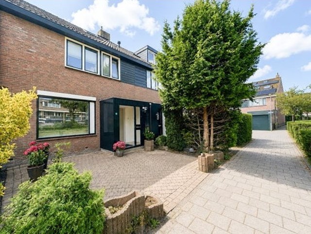 Foto 1: Monnickendam - Lijnbaan - Foto 1