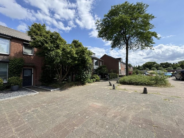 Foto 2: Breda - Weilustlaan - Foto 2