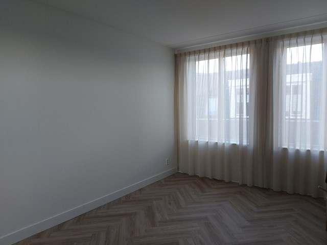 Foto 7: Rijnsburg - E E van der Laanstraat - Foto 7