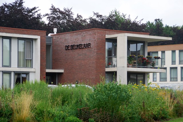Foto 3: Hengelo (GE) - Beukenlaan - Foto 3