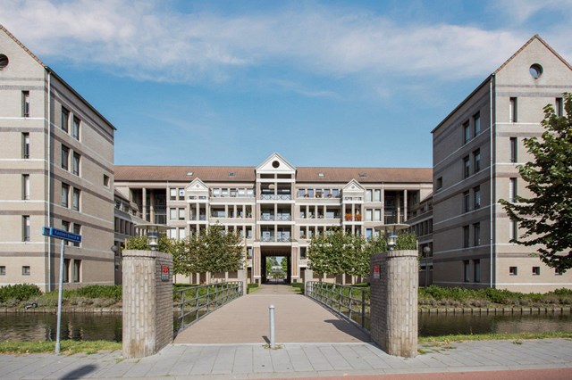 Foto 1: Helmond - Kasteel-Noord - Foto 1
