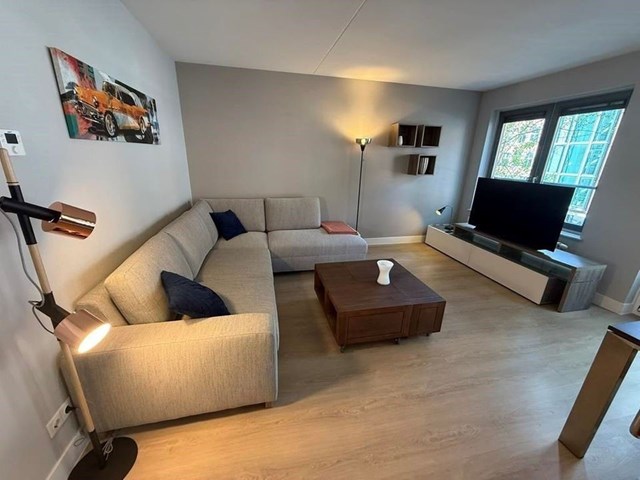 Foto 1: Amsterdam - Jodenbreestraat - Foto 1