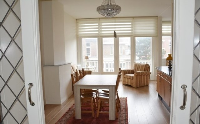 Foto 1: Den Haag - Laan van Meerdervoort - Foto 1