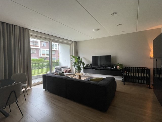 Foto 4: Leeuwarden - Brandemeer - Foto 4