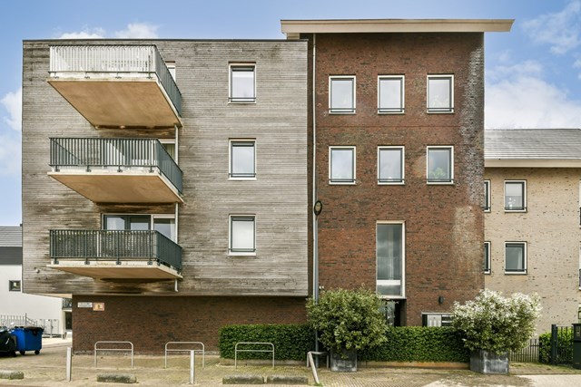 Foto 3: Aalsmeer - Praamplein - Foto 3