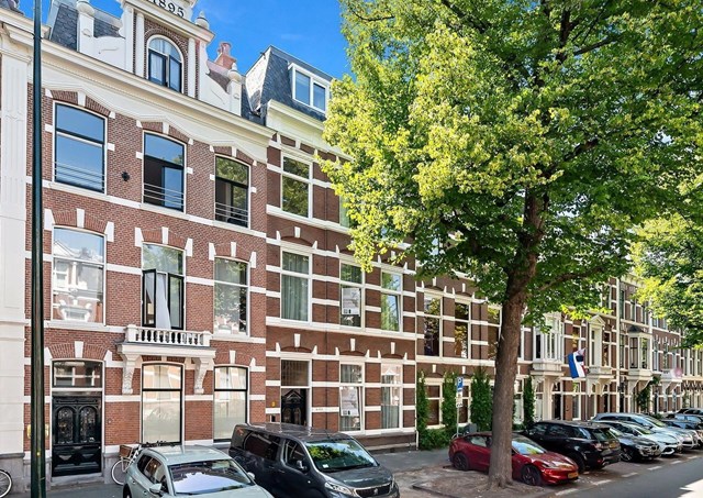 Foto 1: Den Haag - Jan van Nassaustraat - Foto 1