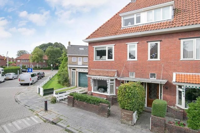 Foto 1: Leeuwarden - Sperwerstraat - Foto 1