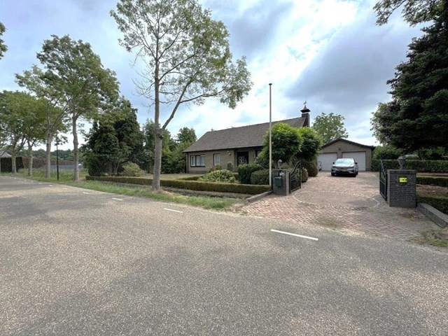 Foto 1: Prinsenbeek - Overveldsestraat - Foto 1