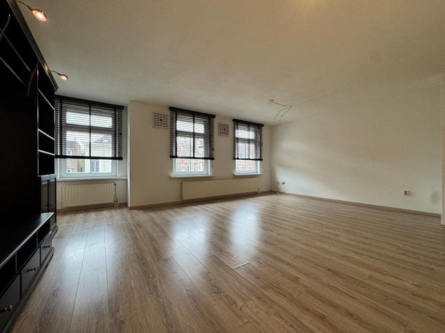 Foto 2: Breda - Emmastraat - Foto 2