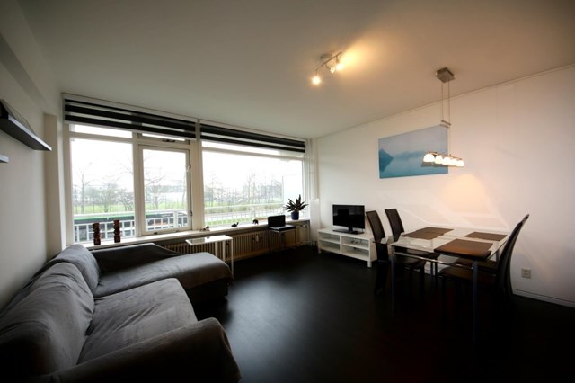 Foto 2: Leiden - Jacques Urlusplantsoen - Foto 2