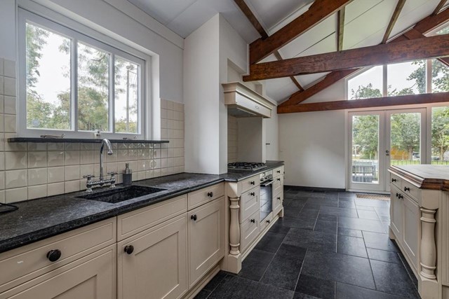 Foto 7: Zoetermeer - Vierde Stationsstraat - Foto 7