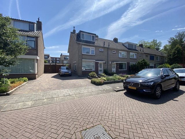 Foto 1: Nieuwegein - Van Halllaan - Foto 1