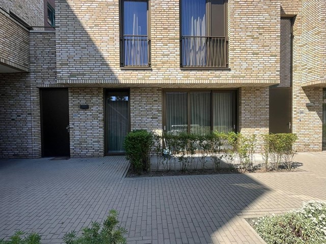 Foto 1: Eindhoven - Woenselse Markt - Foto 1