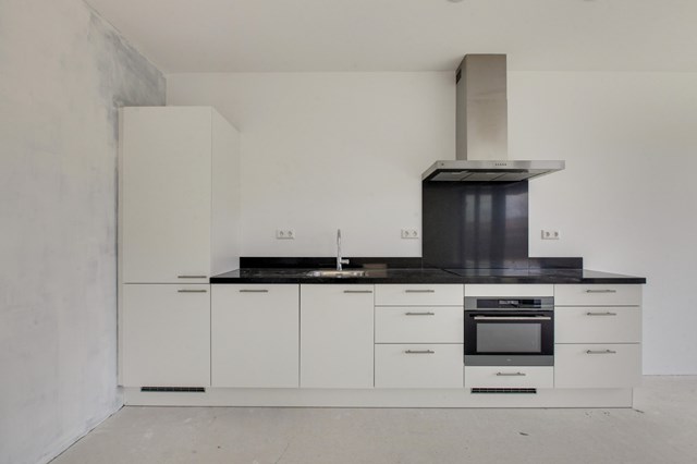 Foto 2: Amsterdam - Bert Haanstrakade - Foto 2