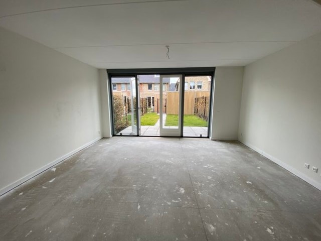 Foto 1: Zuid-Scharwoude - Borgerlant - Foto 1