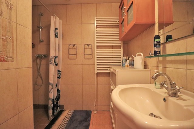 Foto 6: Rotterdam - Cor Kieboomplein - Foto 6