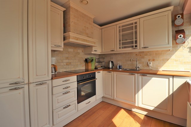 Foto 4: Rotterdam - Cor Kieboomplein - Foto 4