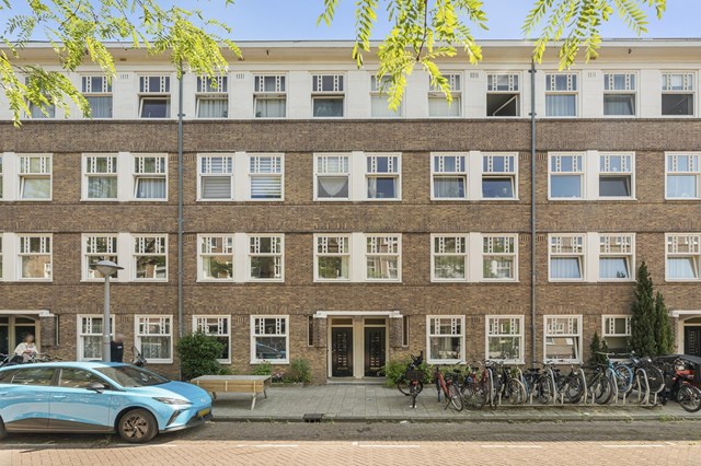 Foto 1: Amsterdam - Van Spilbergenstraat - Foto 1