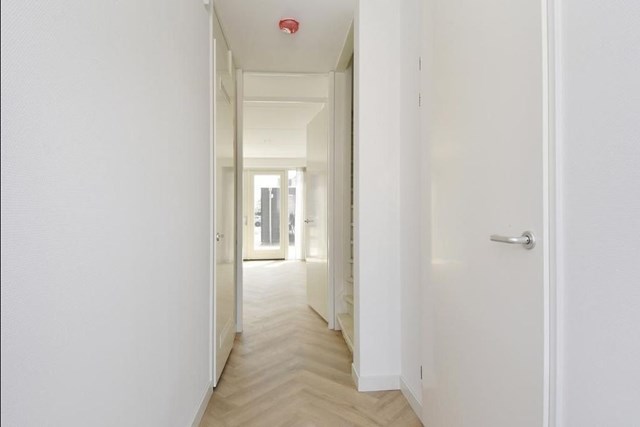 Foto 7: Den Haag - Doris Lessinglaan - Foto 7