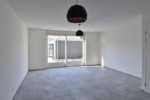 Foto 2: Weesp - Fort Aalsmeerstraat - Foto 2