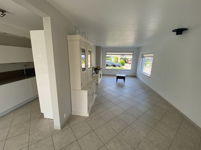 Foto 6: Nieuwegein - Van Halllaan - Foto 6