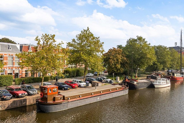 Foto 3: Leeuwarden - Emmakade - Foto 3