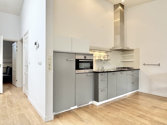 Foto 7: Amsterdam - Tweede Jan van der Heijdenstraat - Foto 7