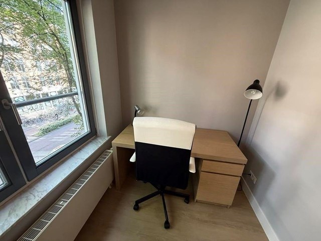 Foto 5: Amsterdam - Jodenbreestraat - Foto 5