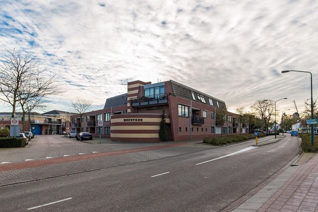 Foto 1: Waalre - Dorpsstraat - Foto 1