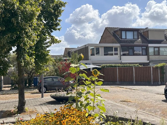 Foto 1: Pernis Rotterdam - Smallandstraat - Foto 1