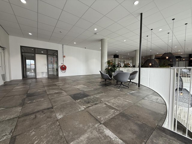 Foto 2: Amsterdam - Elizabeth Cady Stantonplein - Foto 2