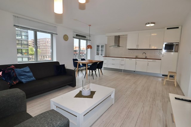 Foto 1: Rotterdam - Laan op Zuid - Foto 1