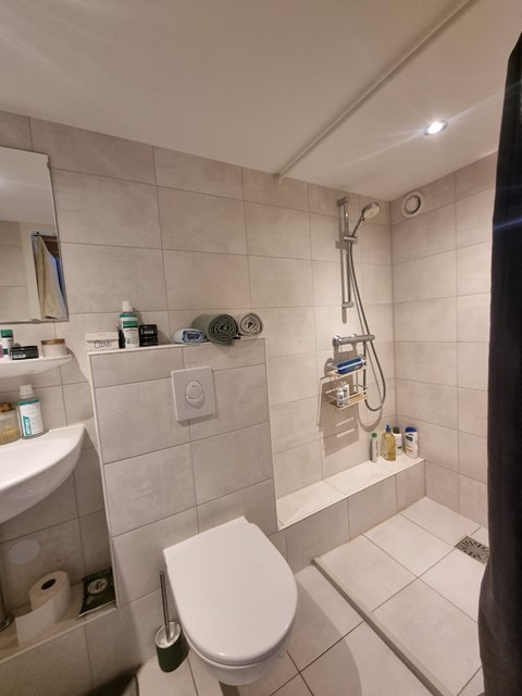 Foto 7: Breda - Adriaan van Bergenstraat - Foto 7