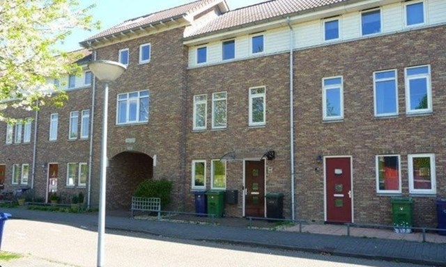 Foto 1: Almere - Van Raemdonckstraat - Foto 1