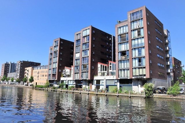 Foto 1: Amsterdam - Donker Curtiusstraat - Foto 1