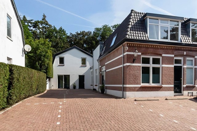 Foto 1: Hilversum - Beresteinseweg - Foto 1