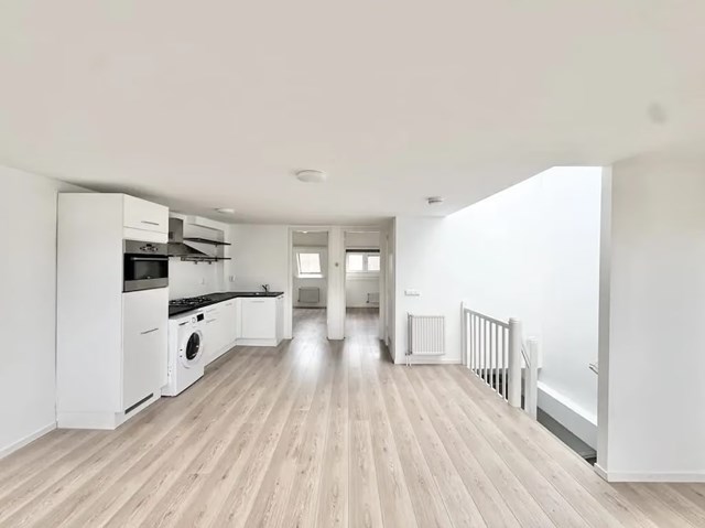 Foto 1: Amsterdam - Cornelis Trooststraat - Foto 1