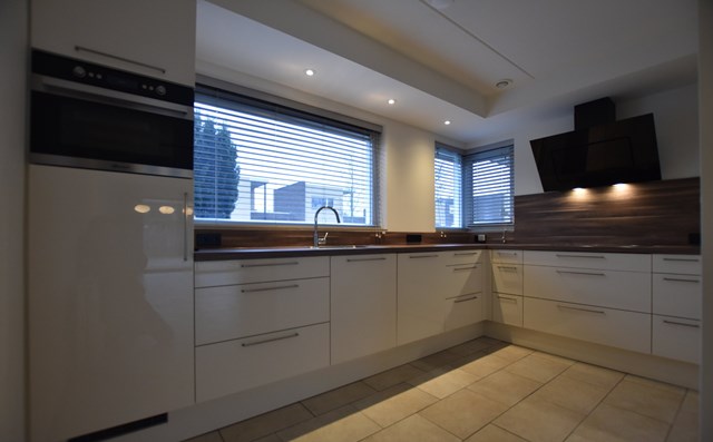 Foto 4: Beek - Neerbeekerhof - Foto 4