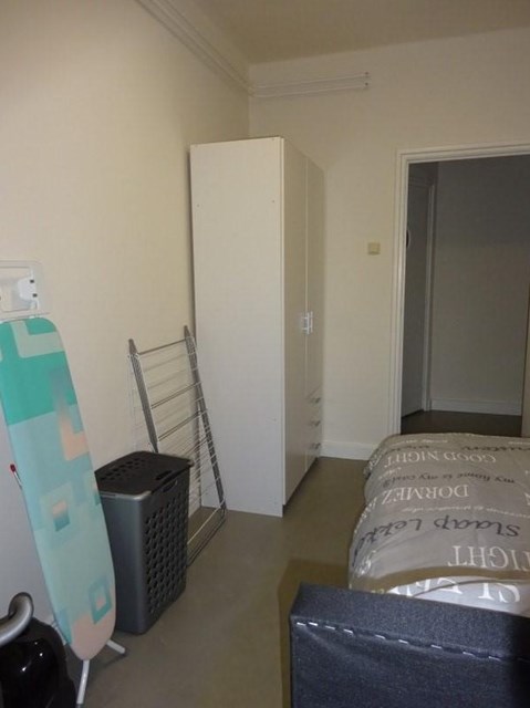 Foto 3: Eindhoven - Karel de Grotelaan - Foto 3