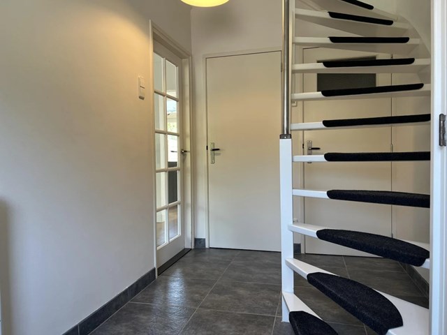 Foto 5: Warmond - Van Wassenaarstraat - Foto 5