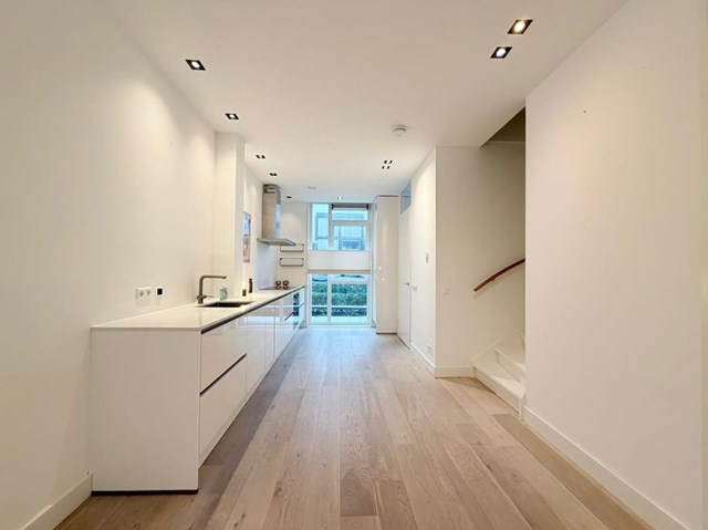 Foto 7: Amsterdam - Scheepsbouwweg - Foto 7