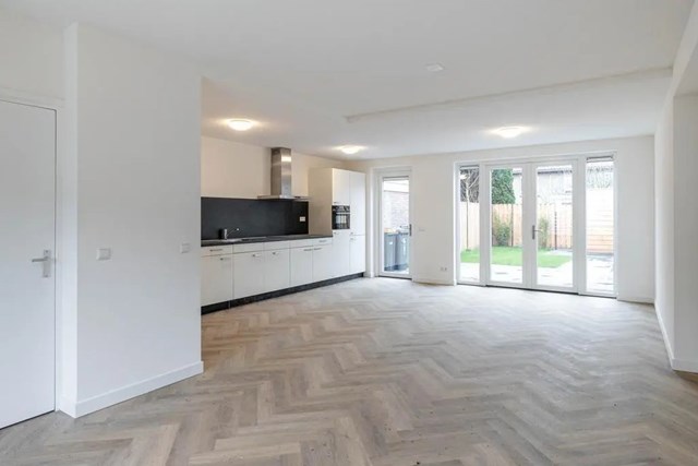 Foto 4: Den Dolder - Dr Engelhardlaan - Foto 4