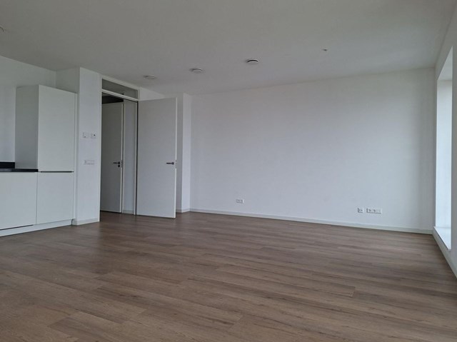 Foto 5: Den Haag - Maanplein - Foto 5