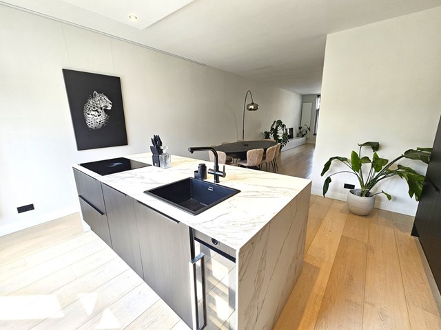 Foto 3: Rotterdam - Van Oosterzeestraat - Foto 3