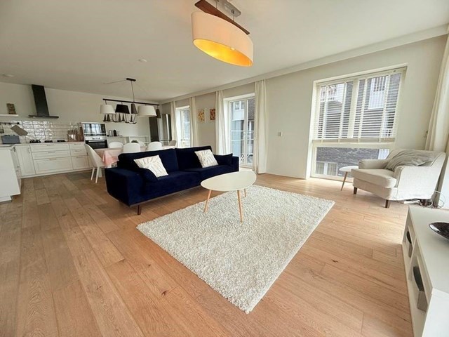 Foto 2: Amsterdam - Veembroederhof - Foto 2