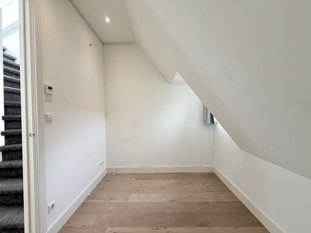 Foto 6: Amsterdam - Leiduinstraat - Foto 6