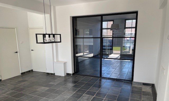 Foto 2: Udenhout - Van Heeswijkstraat - Foto 2