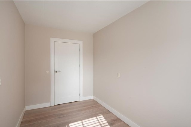 Foto 6: Almere - Olof Palmehof - Foto 6