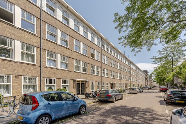 Foto 1: Amsterdam - Van Spilbergenstraat - Foto 1